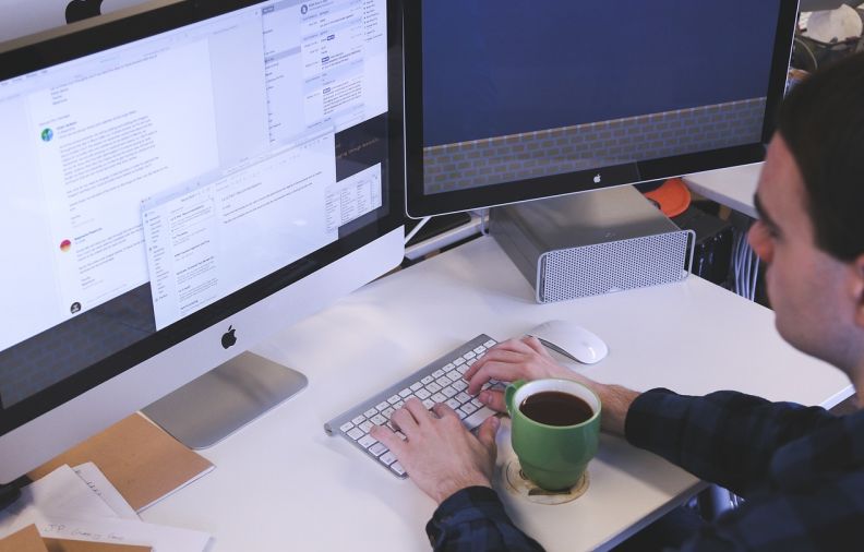 ```json  出差报销记账软件有哪些 企业员工出差费用如何报销 最佳实用指南