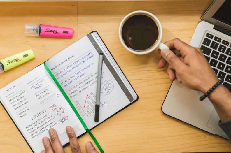 注塑erp管理系统软件哪个好一点？这里有答案！