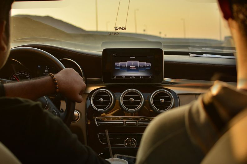 汽车配件出入库哪个软件好用些   汽车配件出入库软件哪个好？让您的仓库更有条不紊