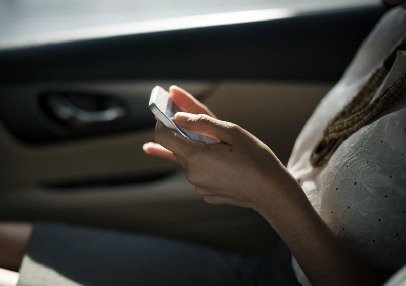 从功能到安全性：哪个财务平台好用一点全面对比